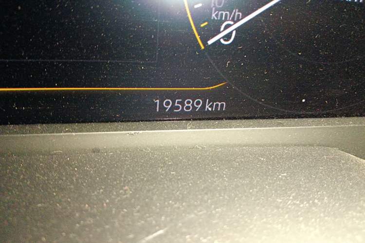 Used Volkswagen Lamando 2021 280TSI DSG Comfort Edition Odometer Close Up