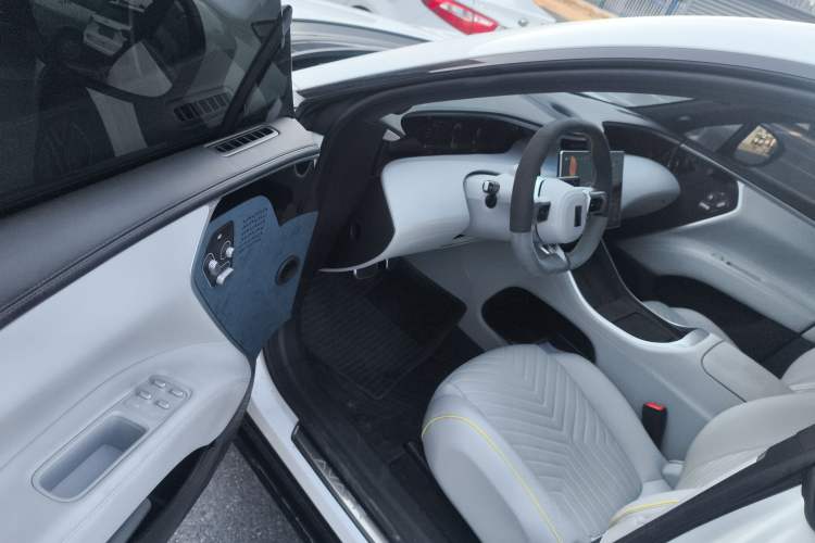 Used Avatr 11 2023 Long-Range Single-Motor Version 5 Seats
