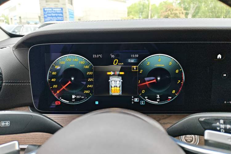 Used Mercedes-Benz E-Class 2023 Updated E 300 L Fashion Edition Instrument Cluster