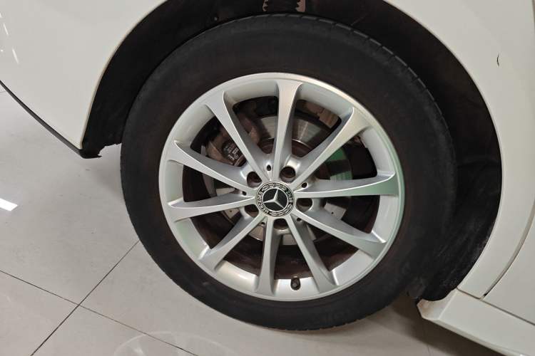 Used Mercedes-Benz A-Class 2020 A 200 L Sport Sedan Right Rear Wheel Hub