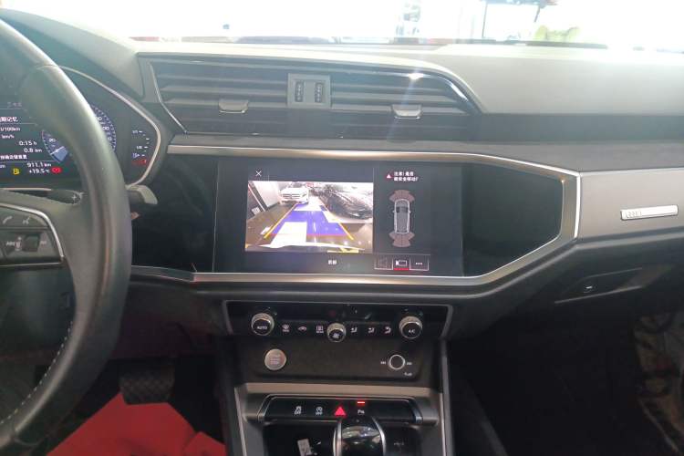 Used Audi Q3 2019 35 TFSI Fashion Dynamic Model