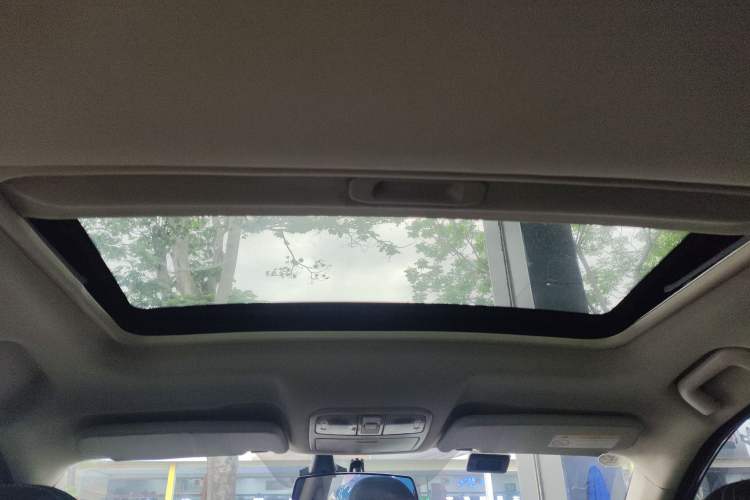 Used Dongfeng Fengon 580 2017 1.5T CVT Luxury Model Headliner