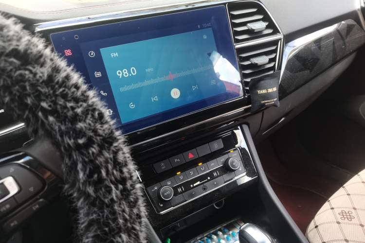 Used Jetta VS5 2022 280TSI Automatic High-Gloss Glory Edition Audio And AC Panel