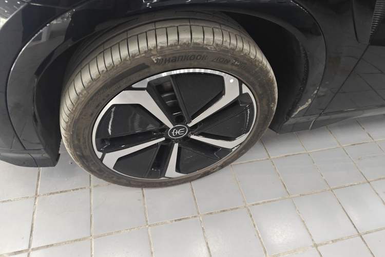 Used BYD Song L EV 2025 662 km Ultra-Range Version Exterior 4