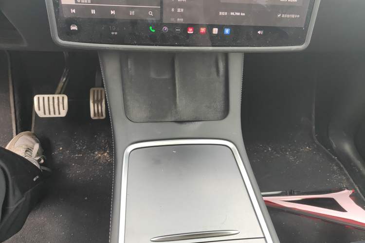 Used Tesla Model Y 2021 Long-Range All-Wheel-Drive Version