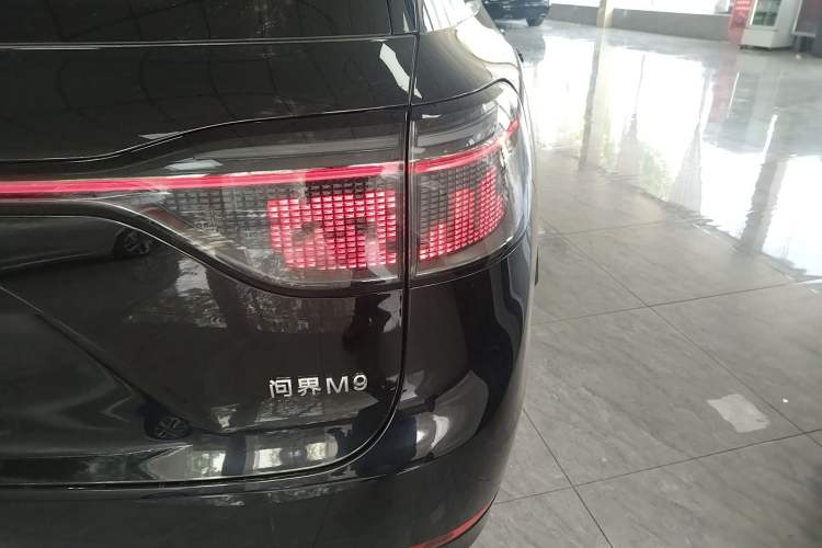 Used Hima AITO M9 2024 Range-Extended Ultra Version 42 kWh 6-Seater Model Right Rear Taillight
