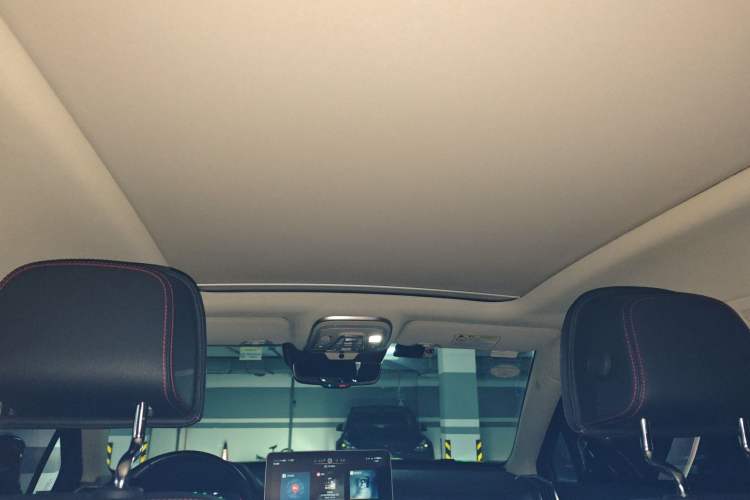 Used BYD Tang New Energy 2018 DM 2.0T All-Wheel Drive Smart Connect Elite 7-Seater China V Emission Standard Headliner