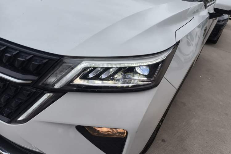 Used Wuling Asta 2021 1.5T CVT Starlight Edition
