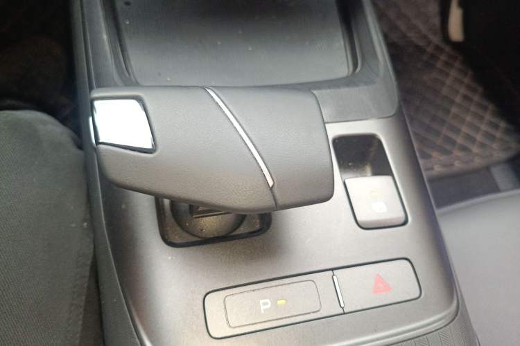 Used Changan Eado 2025 Blue Whale 1.5T 500Bar Prestige Model