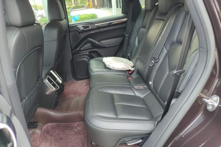 Used Porsche Cayenne 2014 Cayenne Platinum Edition 3.0T
