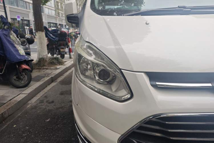 Used Ford Tourneo Custom 2017 2.0T Automatic Elite Edition
