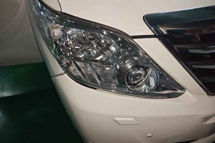 Used Toyota Alphard 2012 3.5L Luxury Edition