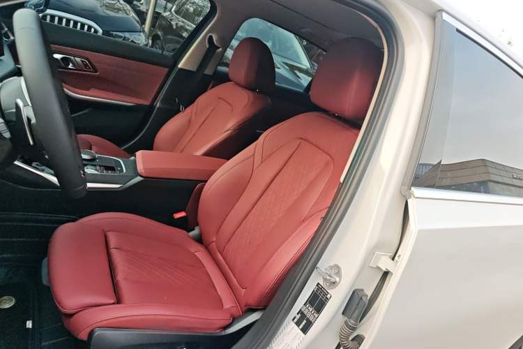 Used BMW 3 Series 2025 325Li M Sport Package Left Front Seat