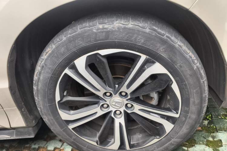 Used Honda UR-V 2017 370TURBO 2WD Prestige Edition China V Right Front Wheel Hub