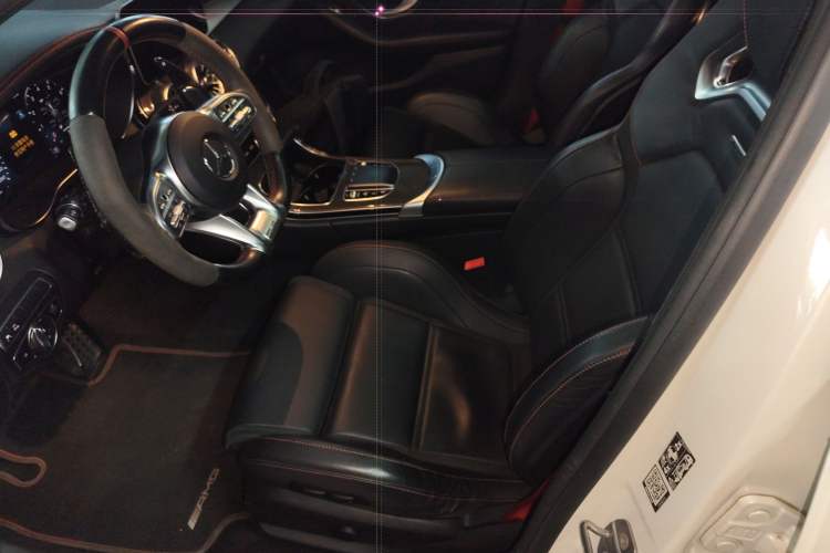 Used Mercedes-Benz C-Class AMG 2019 AMG C 43 4MATIC Estate Special Edition Left Front Seat