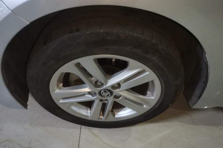 Used Toyota Levin 2019 185T CVT Luxury Edition China VI Standard Left Front Wheel Hub