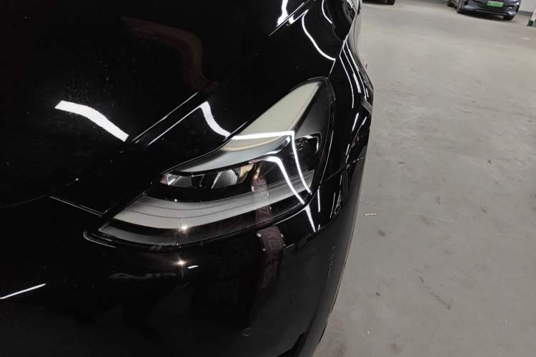 Used Tesla Model Y 2022 Rear-Wheel-Drive Version
