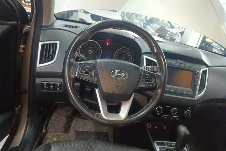 Used Hyundai ix25 2017 1.6L Automatic Smart Version
