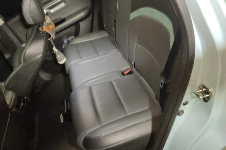 Used AION Y 2023 Plus 510 Smart Edition Left Rear Seat