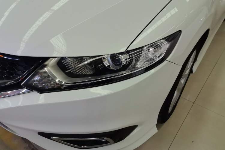 Used Honda Jade 2016 1.8L Automatic Comfort Elite Version 5 Seats