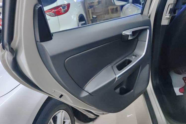 Used Volvo XC60 2017 T5 Smart Upgrade Edition
