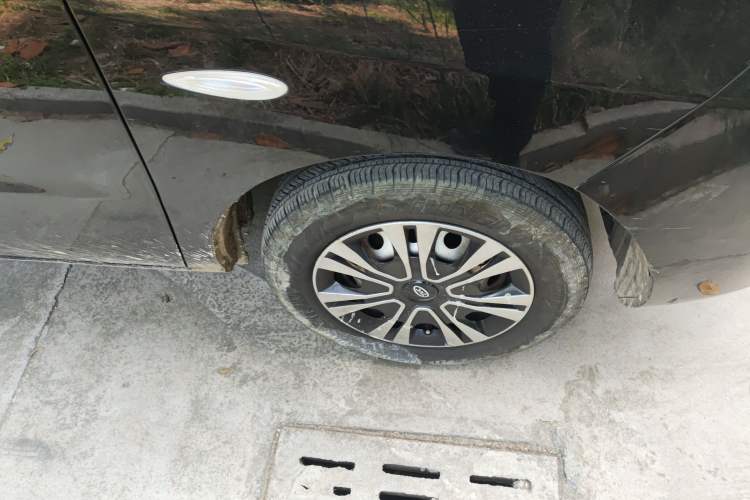 Used JAC Refine M3 2019 1.8L 5-Seater Express Edition Right Front Wheel Hub