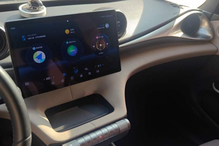 Used BYD Dolphin 2023 420 km Fashion Edition Audio And AC Panel