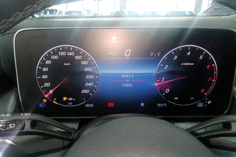 Used Mercedes-Benz GLC 2023 Facelift GLC 260 L 4MATIC Dynamic Version 5 Seats
