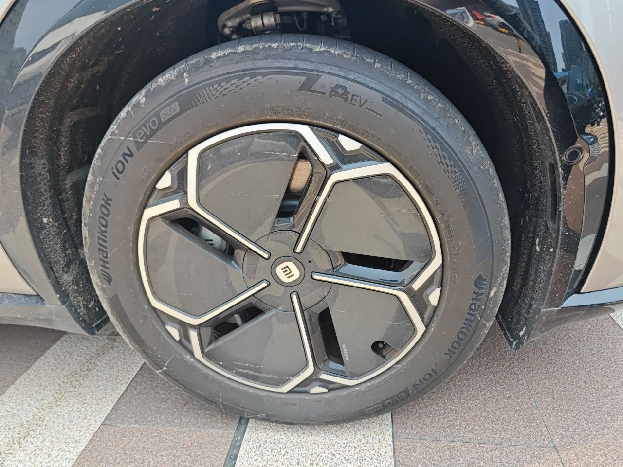 Xiaomi Auto YU7 2025 Ultra-Long Range All-Wheel Drive Pro Version — снимка 8