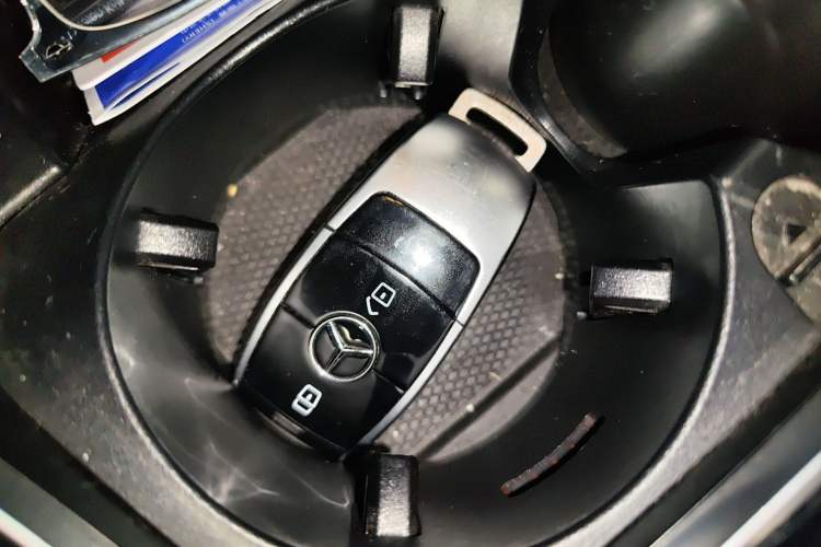 Used Mercedes-Benz GLC 2020 GLC 260 L 4MATIC Dynamic Model
