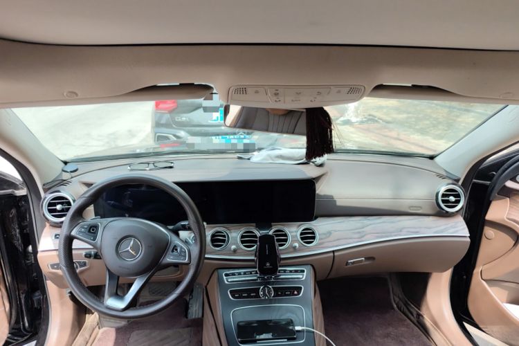 Used Mercedes-Benz E-Class 2016 E 300 L Luxury Model Interior 2