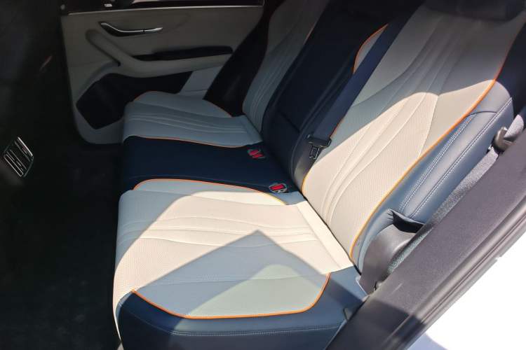 Used BYD Song PLUS New Energy 2021 DM-i 110KM Flagship PLUS Left Rear Seat