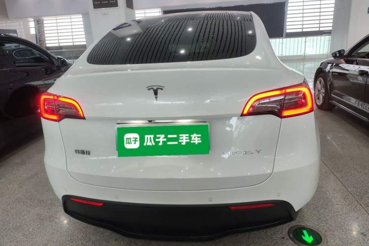 Used Tesla Model Y 2021 Standard Range Rear-Wheel Drive Version