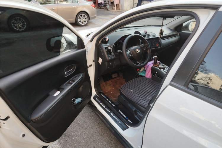 Used Honda Vezel 2018 1.5L CVT 2WD Technology Elite Model
