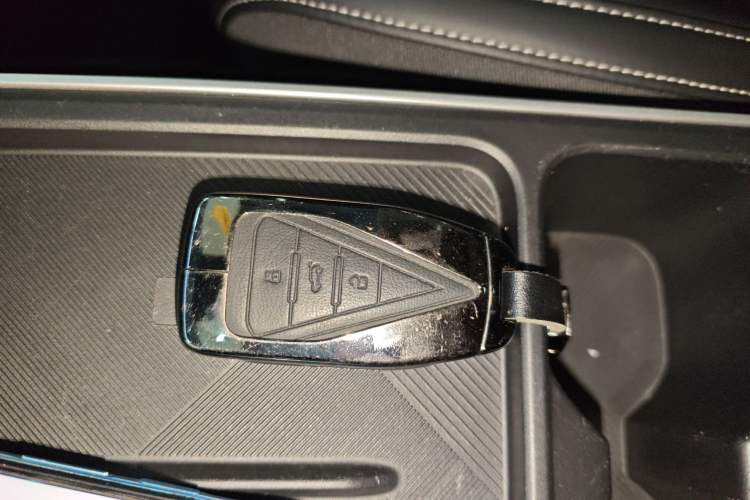 Used Venucia VX6 2023 520 Air