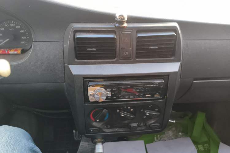 Used Wuling Rongguang 2011 1.2L Base Version
