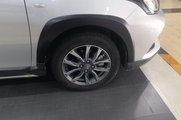 Used Toyota YARiS L Zhi Xuan 2022 X-Trail 1.5L CVT Leading PLUS Edition