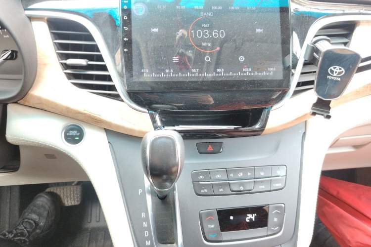 Used Buick GL8 2017 ES 28T Comfort Model China V Standard