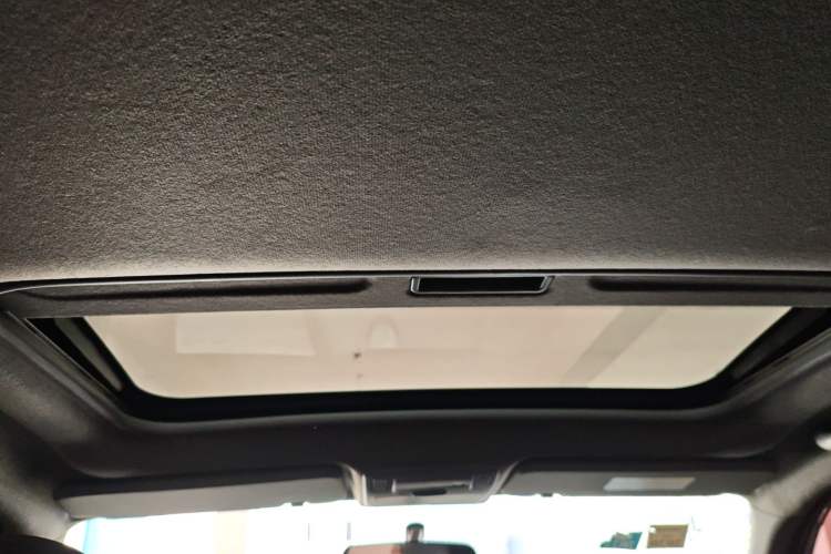 Used Chery Tiggo 3 2016 1.6L CVT ZhiShang Edition Headliner