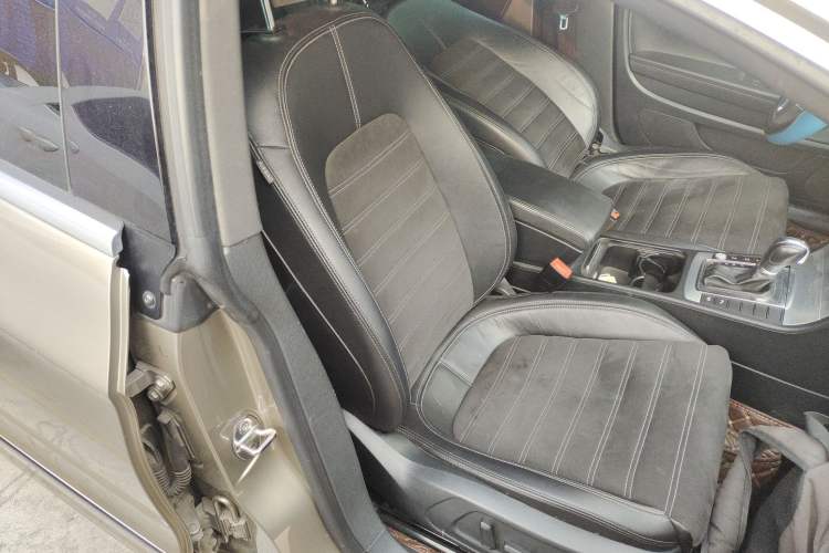 Used Volkswagen FAW-Volkswagen CC 2016 1.8TSI Luxury Model
