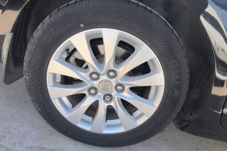 Used Buick LaCrosse 2013 2.4L SIDI Elite Comfort Version