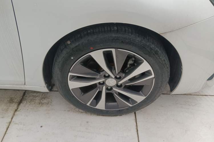 Used Peugeot 408 2022 1.6T Ambition Edition Right Front Wheel Hub