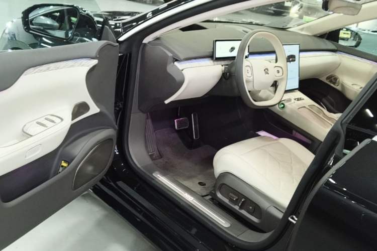 Used Nio ET7 2024 75 kWh Executive Signature Edition
