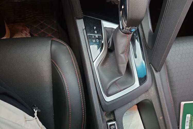 Used Chevrolet Orlando 2019 Redline 530T Automatic Enjoyment Version (5+2 Seating) China VI Gear Lever