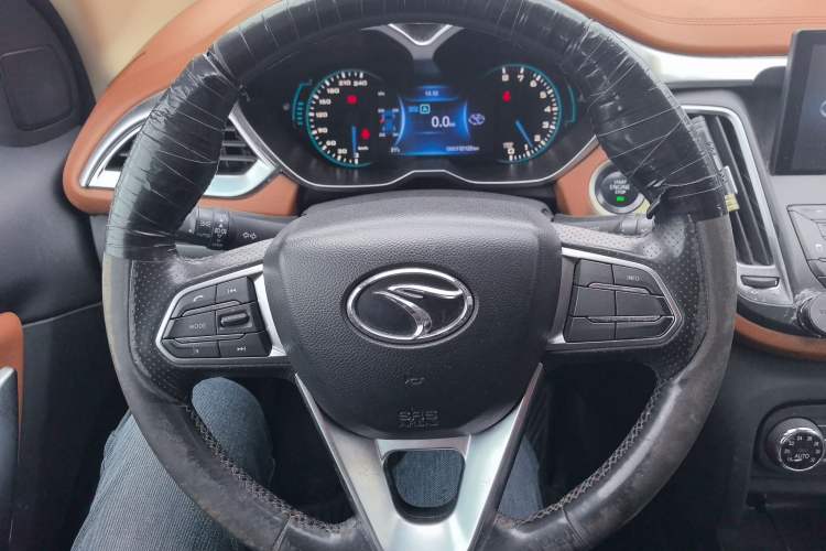 Used Soueast DX7 2015 1.5T Manual Luxury Model Steering Wheel