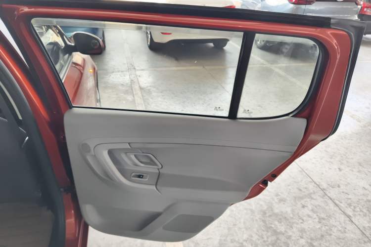 Used Skoda Fabia 2014 1.4L Automatic Crystal Edition
