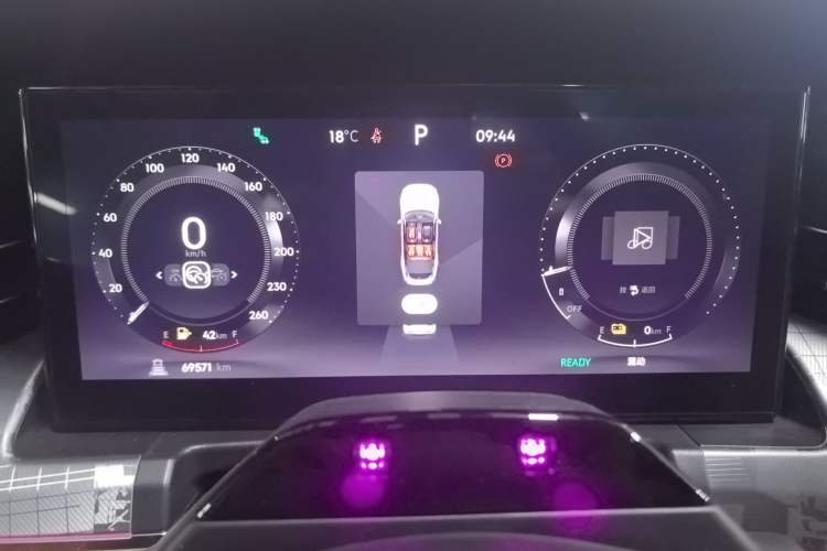 Used Lynk & Co 09 EM-P 2023 2.0TD EM-P Four-Wheel Drive Asian Games Executive Edition Five Seats
