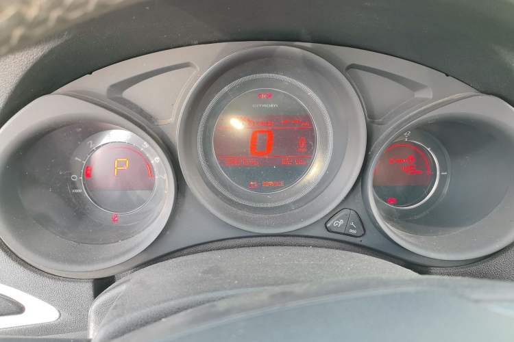 Used Citroen C4L 2015 1.2T Automatic Luxury Edition Instrument Cluster