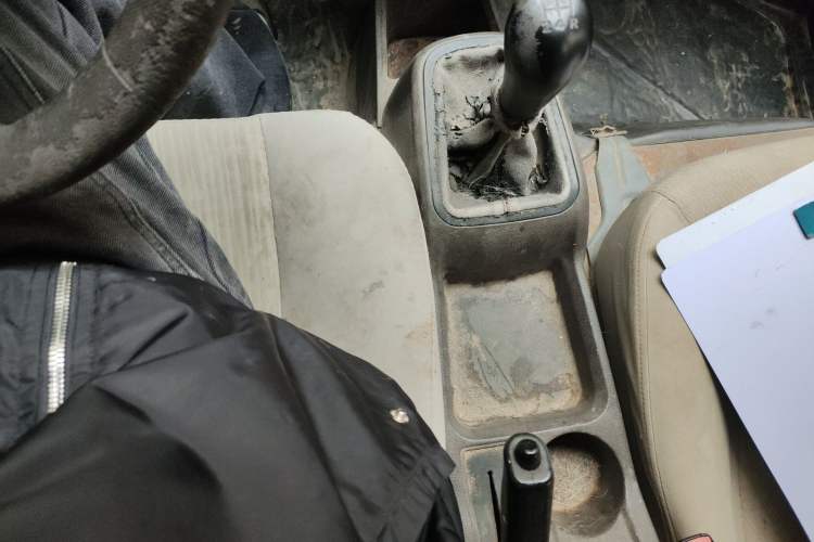 Used Wuling Rongguang 2014 1.2L S Base Model
