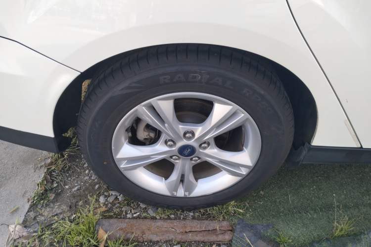 Used Ford Focus 2015 Sedan 1.6L Manual Comfort Model